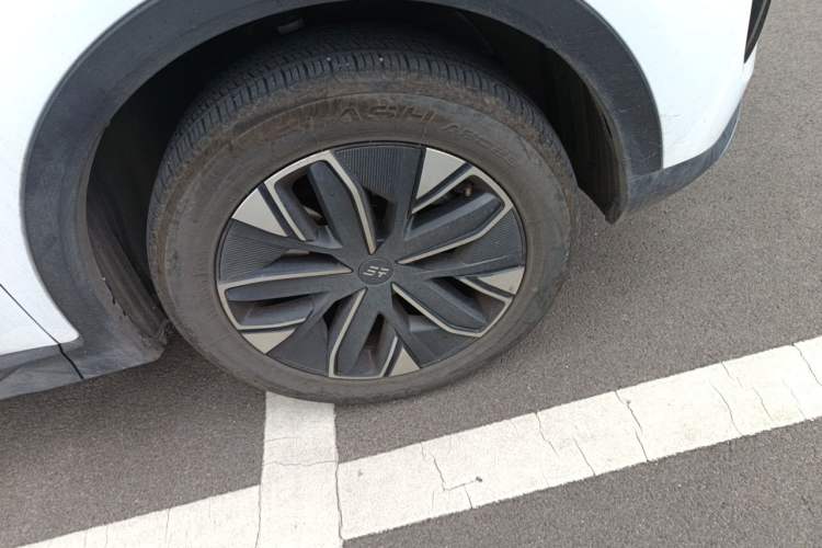 Used JETOUR Shanhai L7 2024 1.5T 120 km MAX 7-Seater Right Front Wheel Hub