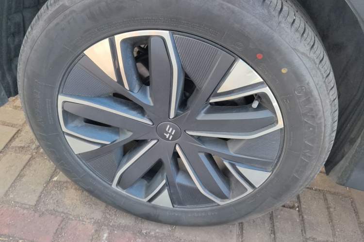 Used JETOUR Shanhai L7 2024 1.5T 120km MAX 5-Seater Right Rear Wheel Hub