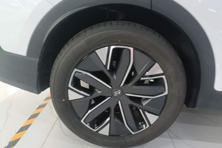 Used JETOUR Shanhai L7 2024 1.5T 120km MAX+ 7-Seater Right Rear Wheel Hub