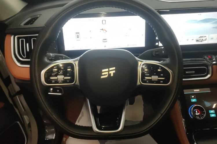 Used JETOUR Shanhai L7 2024 1.5T 120km MAX 5-Seater Steering Wheel