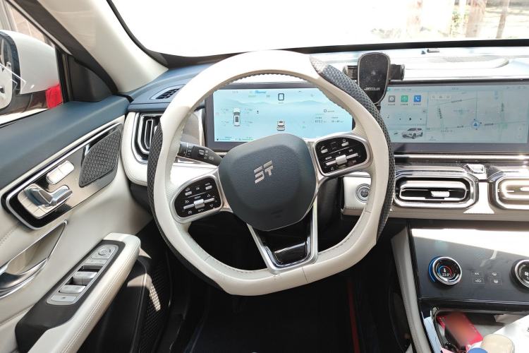 Used JETOUR Shanhai L7 2024 1.5T 120 km MAX 7-Seater Steering Wheel