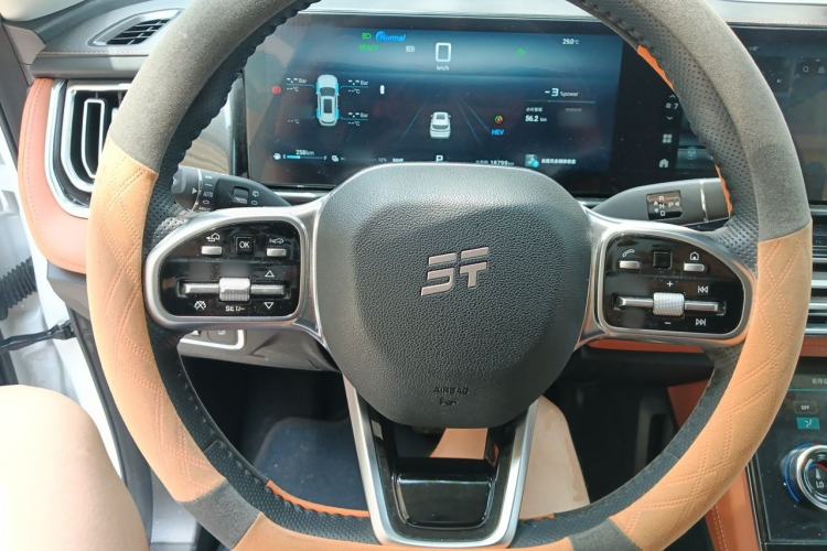 Used JETOUR Shanhai L7 2024 1.5T 120km MAX 5-Seater Steering Wheel
