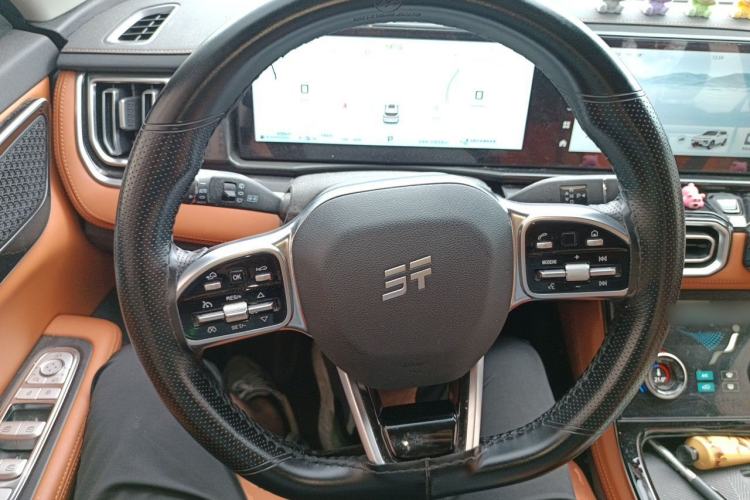 Used JETOUR Shanhai L7 2024 1.5T 120 km MAX 7-Seater Steering Wheel