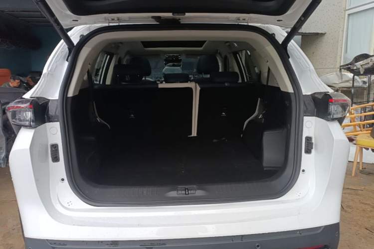 Used JETOUR Shanhai L7 2024 1.5T 120 km MAX 7-Seater Trunk