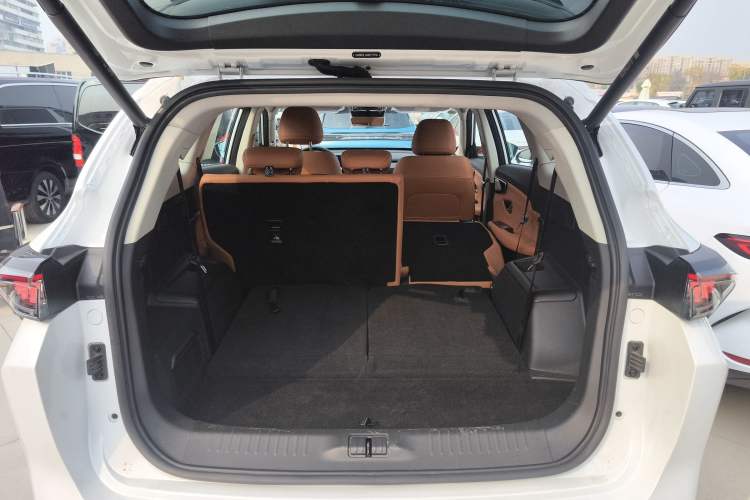 Used JETOUR Shanhai L7 2024 1.5T 120km ULTRA 7-Seater Trunk