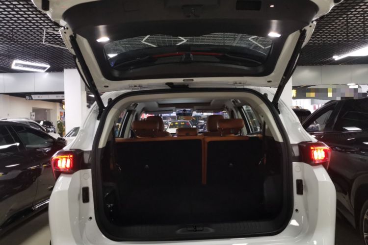 Used JETOUR Shanhai L7 2024 1.5T 120km ULTRA 7-Seater Trunk