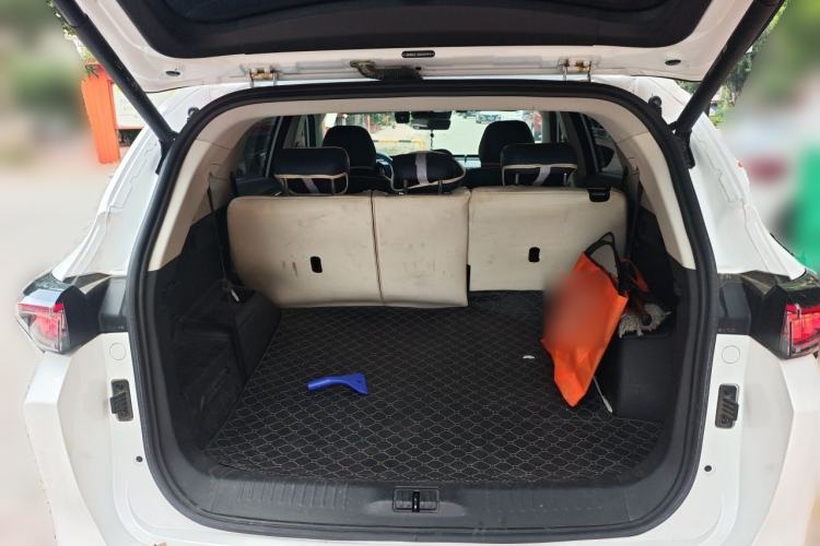 Used JETOUR Shanhai L7 2024 1.5T 120 km MAX 7-Seater Trunk