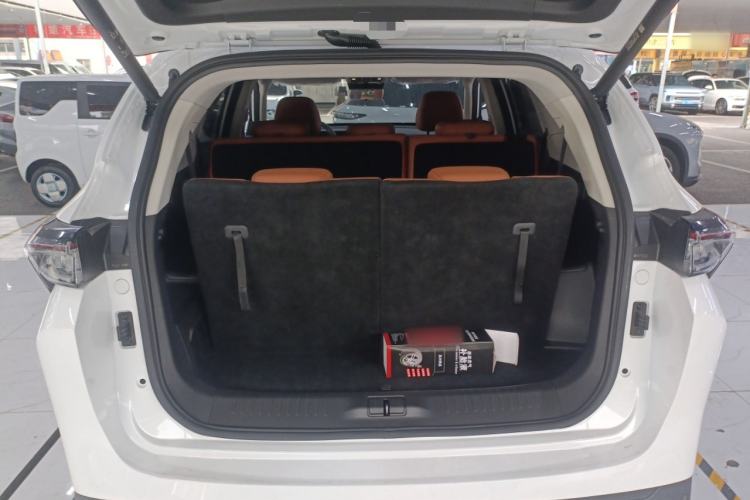 Used JETOUR Shanhai L7 2024 1.5T 120km MAX+ 7-Seater Trunk
