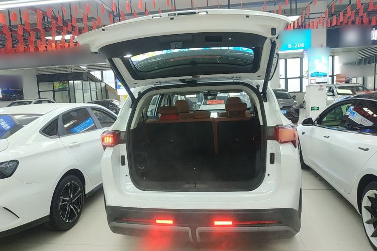 Used JETOUR Shanhai L7 2024 1.5T 120km ULTRA 7-Seater Trunk