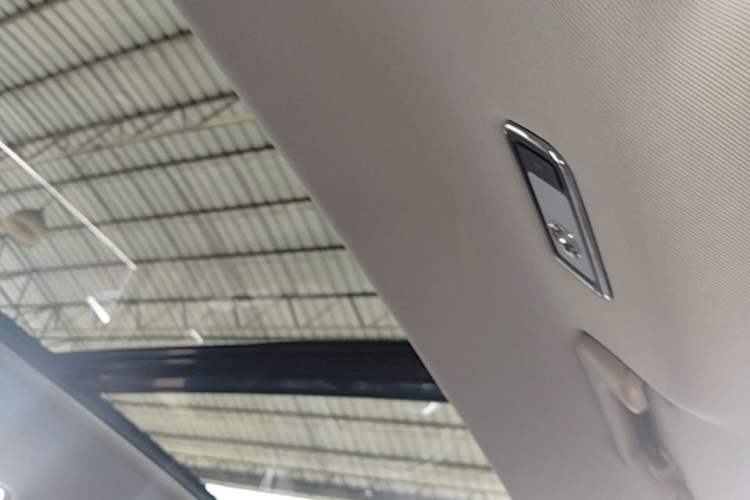 Used JETOUR Shanhai L7 2025 1.5T 120km Comfort Edition 7-Seater Headliner