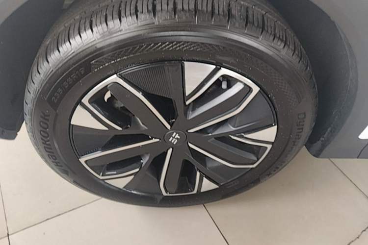 Used JETOUR Shanhai L7 2025 1.5T 120km Comfort Edition 7-Seater Left Front Wheel Hub