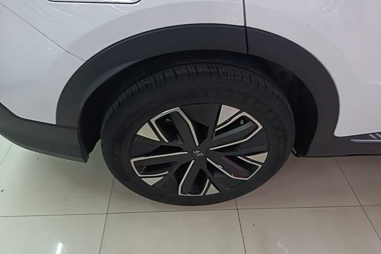 Used JETOUR Shanhai L7 2025 1.5T 120km Comfort Edition 5-Seater Right Rear Wheel Hub
