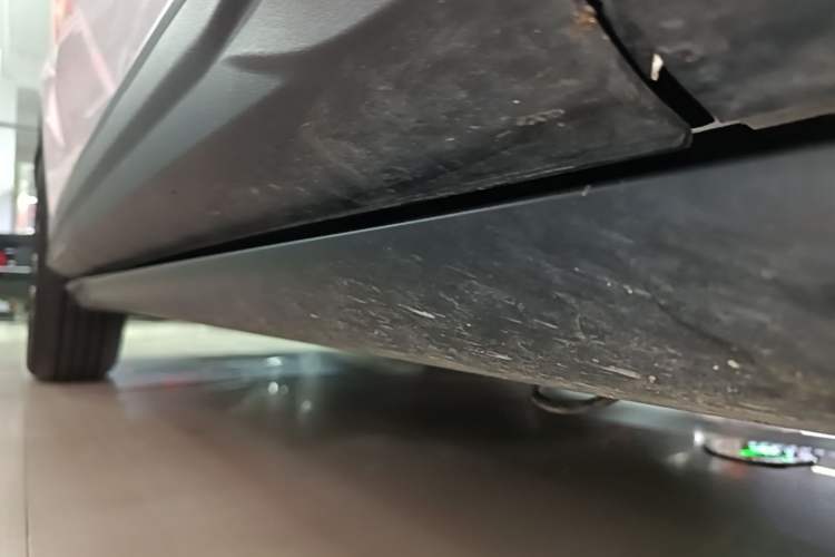 Used JETOUR Shanhai L7 2025 1.5T 120km Comfort Edition 5-Seater Right Side Sill