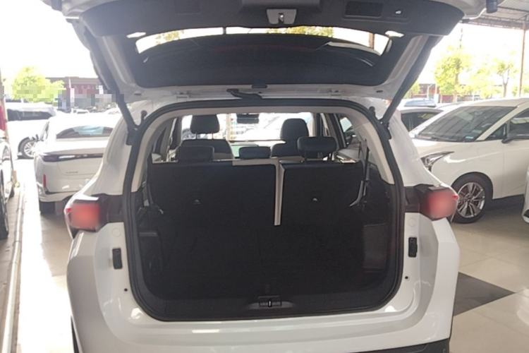 Used JETOUR Shanhai L7 2025 1.5T 120km Comfort Edition 7-Seater Trunk