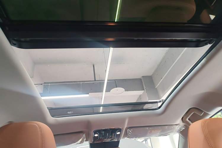 Used JETOUR Shanhai L7 2026 Model 1.5T 130km Luxury 7-seater Headliner
