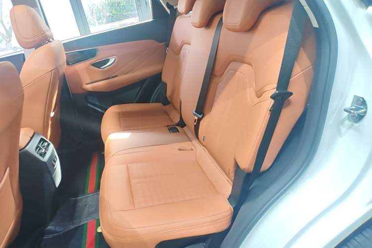 Used JETOUR Shanhai L7 2026 Model 1.5T 130km Luxury 7-seater Left Rear Seat