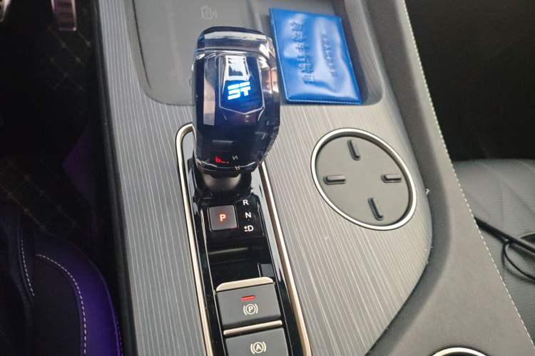 Used JETOUR Shanhai L9 2024 1.5TD 2DHT Max 5-Seater Gear Lever