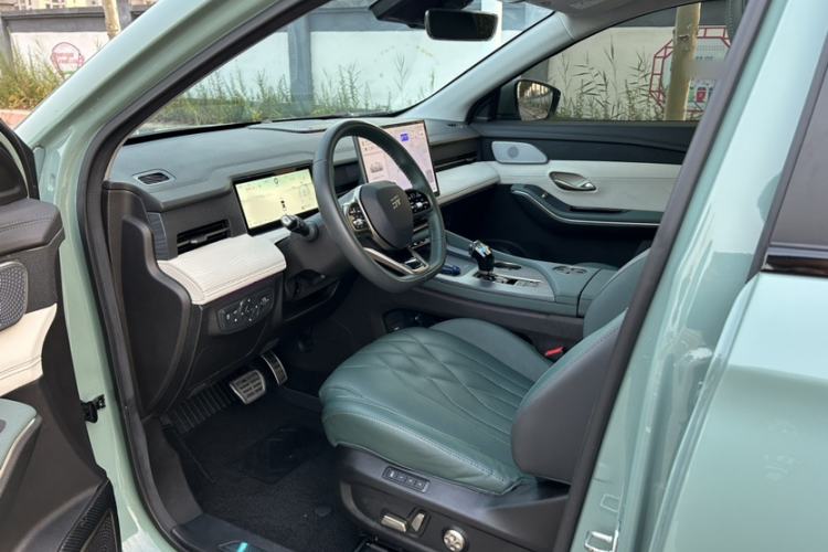 Used JETOUR Shanhai L9 2024 1.5TD 2DHT Max 7-Seater Interior 2