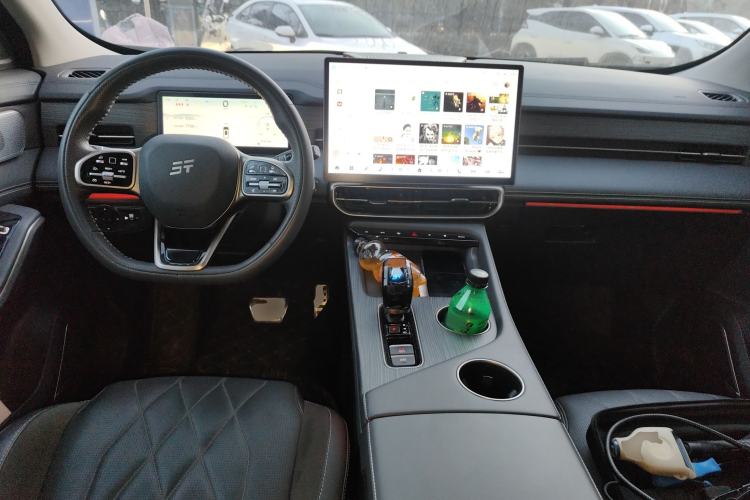 Used JETOUR Shanhai L9 2024 1.5TD 2DHT Max 7-Seater Center Console