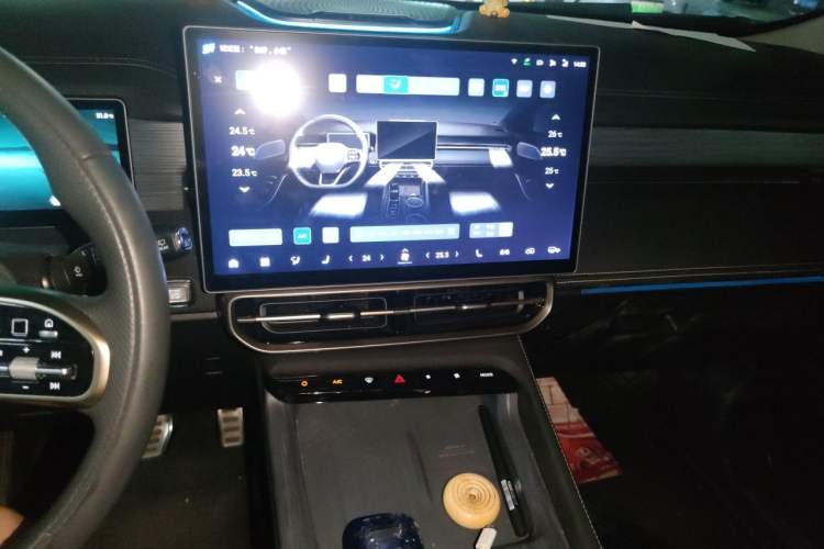 Used JETOUR Shanhai L9 2024 1.5TD 2DHT Pro 7-Seater Audio And AC Panel