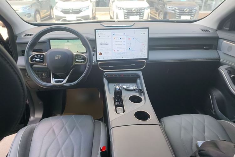 Used JETOUR Shanhai L9 2024 1.5TD 2DHT Pro 5-Seater Center Console