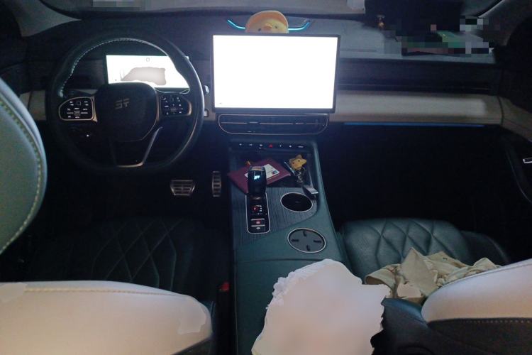 Used JETOUR Shanhai L9 2024 1.5TD 2DHT Pro 5-Seater Center Console