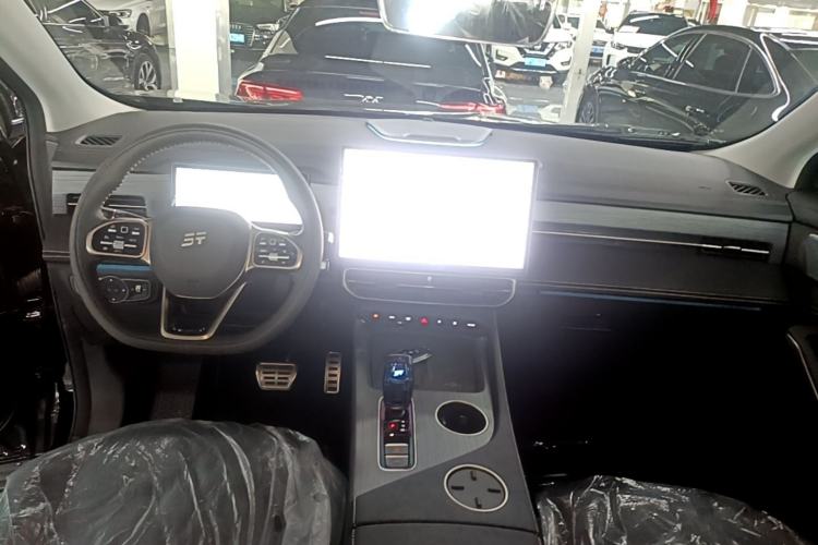 Used JETOUR Shanhai L9 2024 1.5TD 2DHT Pro 7-Seater Center Console