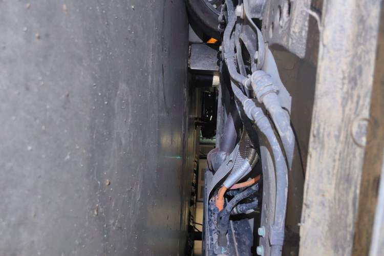 Used JETOUR Shanhai L9 2024 1.5TD 2DHT Pro 7-Seater Chassis Front Left