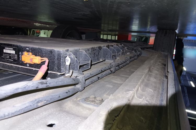 Used JETOUR Shanhai L9 2024 1.5TD 2DHT Pro 7-Seater Chassis Rear Left