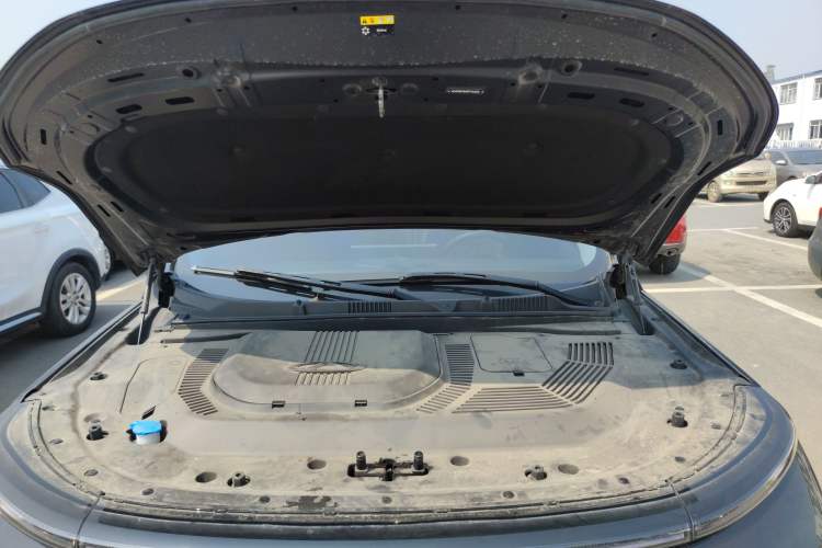 Used JETOUR Shanhai L9 2024 1.5TD 2DHT Air 7-Seater Engine Bay