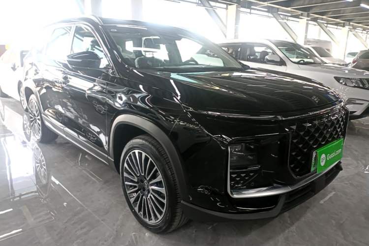 Used JETOUR Shanhai L9 2024 1.5TD 2DHT Pro 7-Seater Front Right 45 Deg