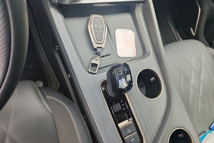 Used JETOUR Shanhai L9 2024 1.5TD 2DHT Pro 7-Seater Gear Lever