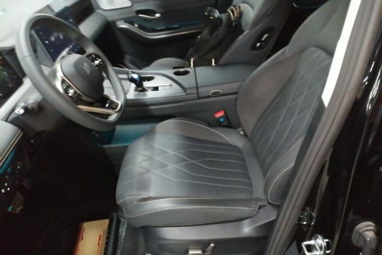 Used JETOUR Shanhai L9 2024 1.5TD 2DHT Pro 7-Seater Left Front Seat