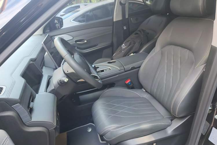 Used JETOUR Shanhai L9 2024 1.5TD 2DHT Pro 5-Seater Left Front Seat