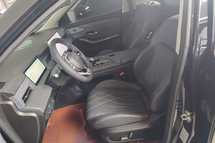 Used JETOUR Shanhai L9 2024 1.5TD 2DHT Executive Version 7-Seater Left Front Seat
