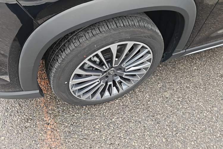 Used JETOUR Shanhai L9 2024 1.5TD 2DHT Pro 5-Seater Left Front Wheel Hub