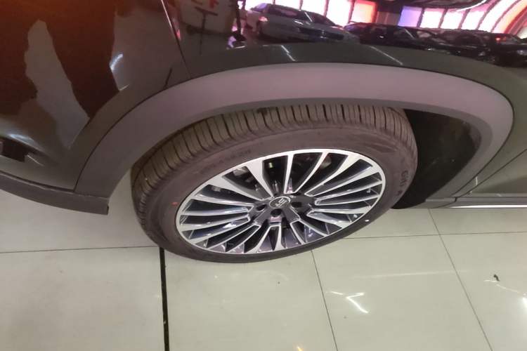 Used JETOUR Shanhai L9 2024 1.5TD 2DHT Pro 7-Seater Left Front Wheel Hub