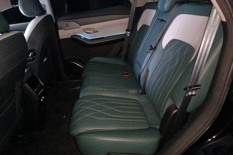 Used JETOUR Shanhai L9 2024 1.5TD 2DHT Pro 5-Seater Left Rear Seat