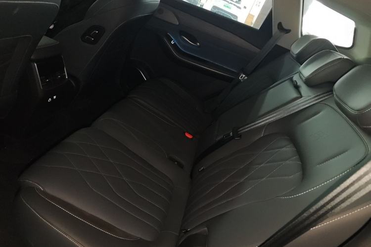 Used JETOUR Shanhai L9 2024 1.5TD 2DHT Pro 7-Seater Left Rear Seat