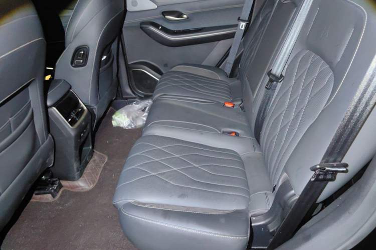 Used JETOUR Shanhai L9 2024 1.5TD 2DHT Pro 7-Seater Left Rear Seat