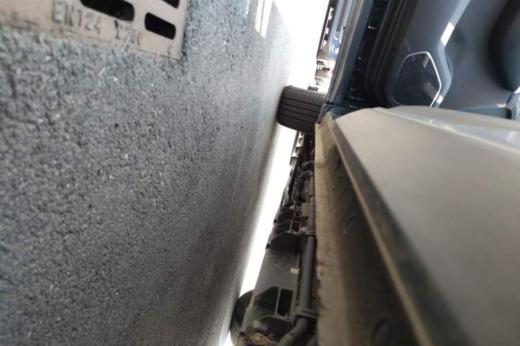 Used JETOUR Shanhai L9 2024 1.5TD 2DHT Air 7-Seater Left Side Sill