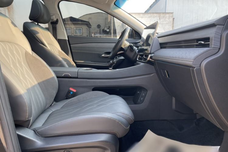 Used JETOUR Shanhai L9 2024 1.5TD 2DHT Air 5-Seater Right Front Seat