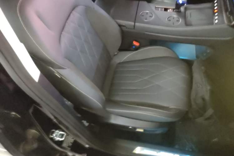Used JETOUR Shanhai L9 2024 1.5TD 2DHT Pro 7-Seater Right Front Seat