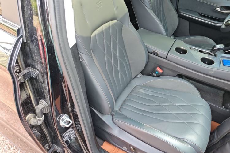 Used JETOUR Shanhai L9 2024 1.5TD 2DHT Air 7-Seater Right Front Seat