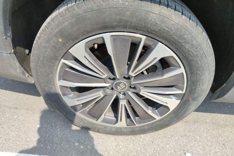 Used JETOUR Shanhai L9 2024 1.5TD 2DHT Air 7-Seater Right Rear Wheel Hub
