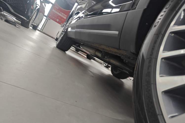 Used JETOUR Shanhai L9 2024 1.5TD 2DHT Executive Edition 5 Seats Right Side Sill