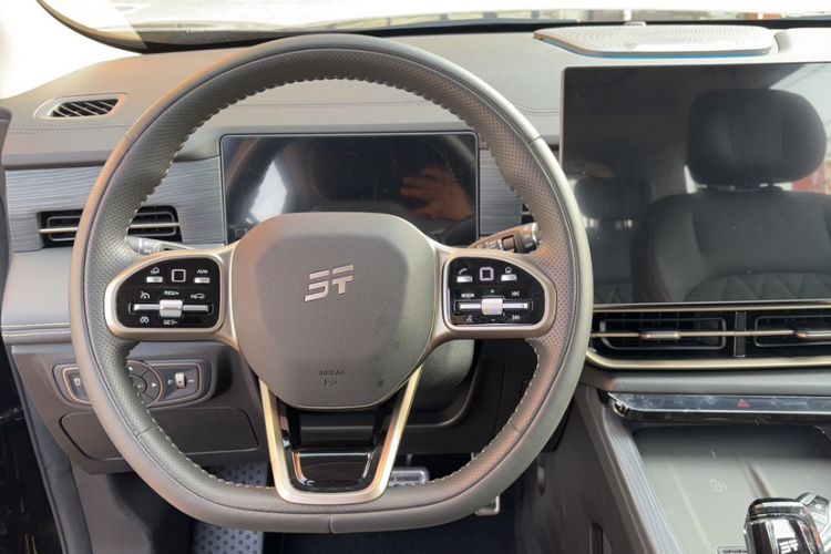 Used JETOUR Shanhai L9 2024 1.5TD 2DHT Pro 7-Seater Steering Wheel