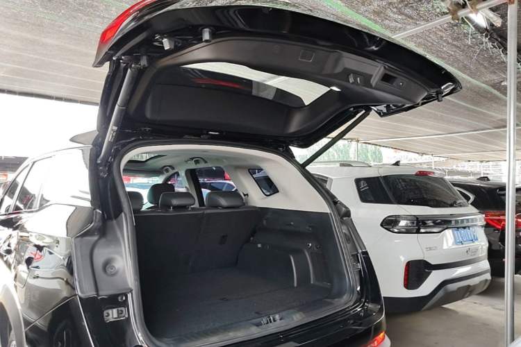Used JETOUR Shanhai L9 2024 1.5TD 2DHT Pro 5-Seater Trunk