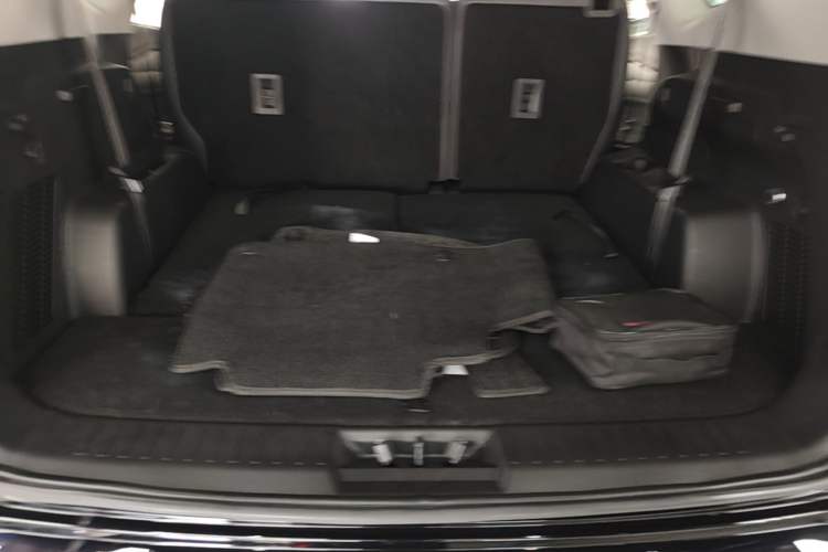 Used JETOUR Shanhai L9 2024 1.5TD 2DHT Pro 7-Seater Trunk