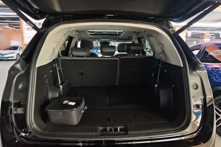 Used JETOUR Shanhai L9 2024 1.5TD 2DHT Max 7-Seater Trunk